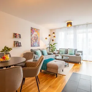 Special Einstein Ii Basel, Messe Kleinbasel 10-star Apartment